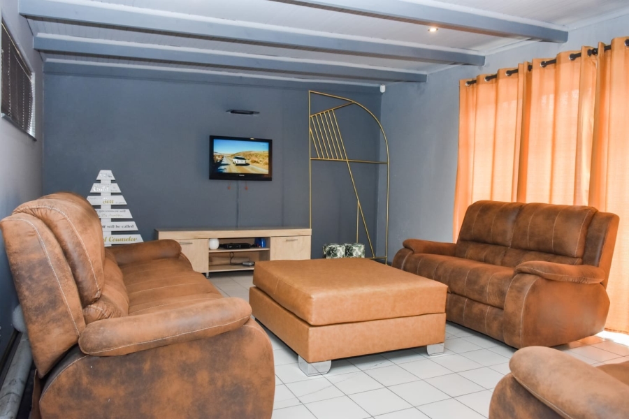 4 Bedroom Property for Sale in Abbotsford Eastern Cape